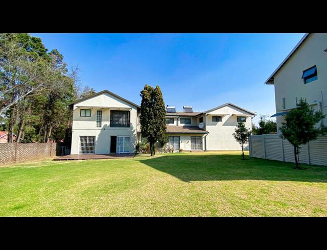 6 BEDROOM HOUSE FOR SALE IN MARAIS STEYN PARK